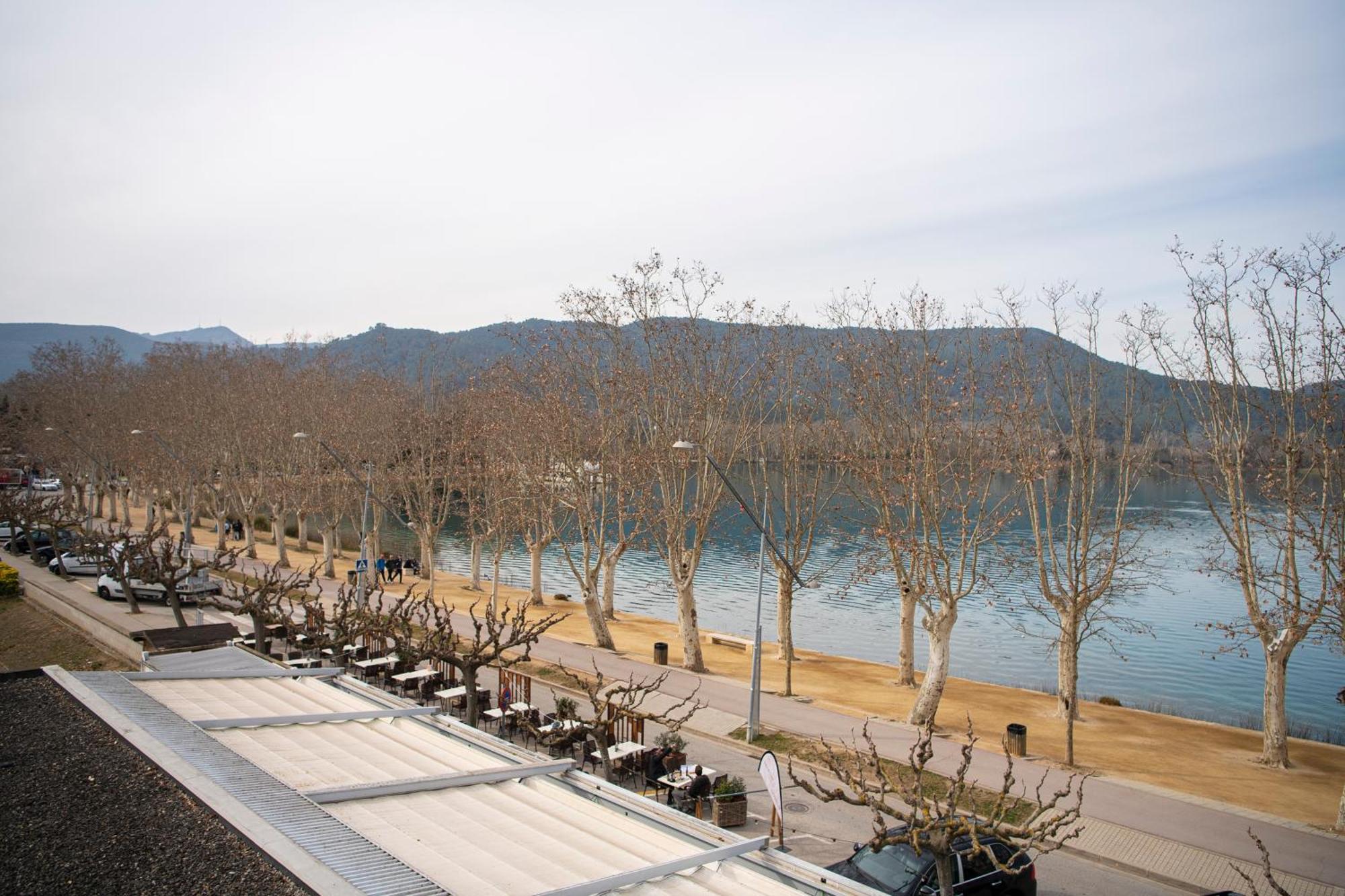 Apartaments La Carpa Banyoles Extérieur photo