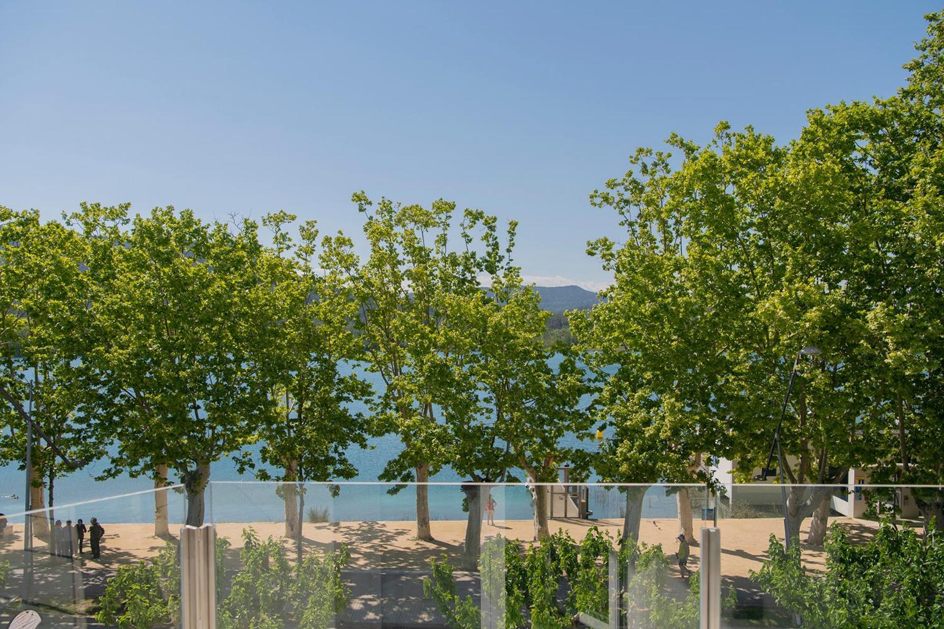 Apartaments La Carpa Banyoles Extérieur photo