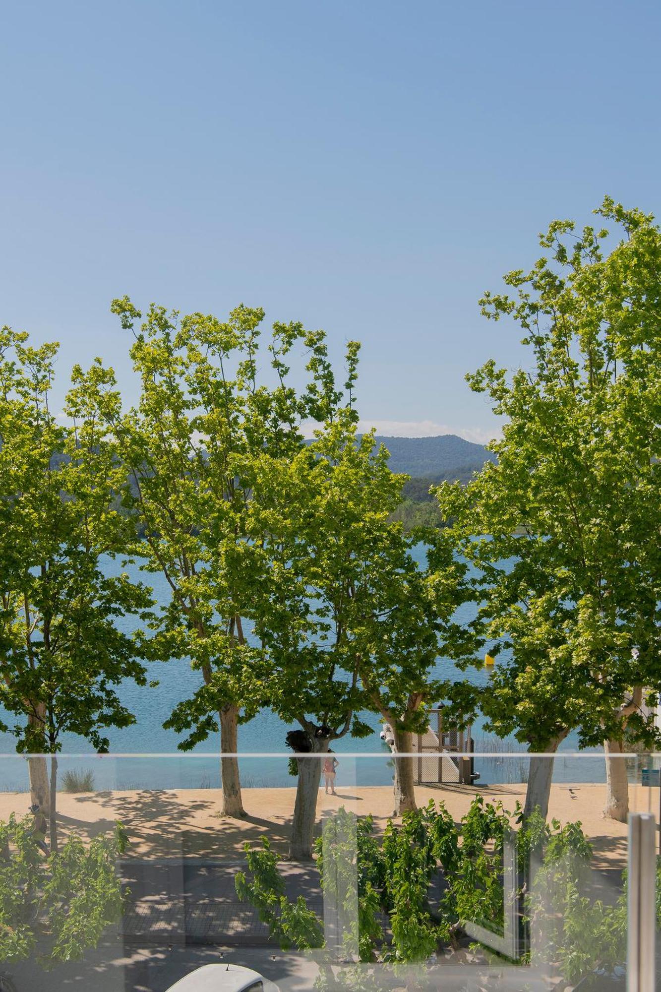 Apartaments La Carpa Banyoles Extérieur photo